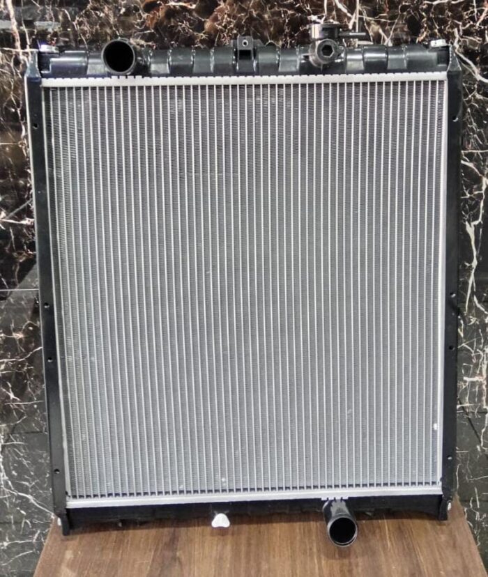 ⁦رديتر هونداي باص اردني (Hyundai) ألمنيوم بطبلات فايبر — مقاس 57×55⁩ - الصورة ⁦1⁩